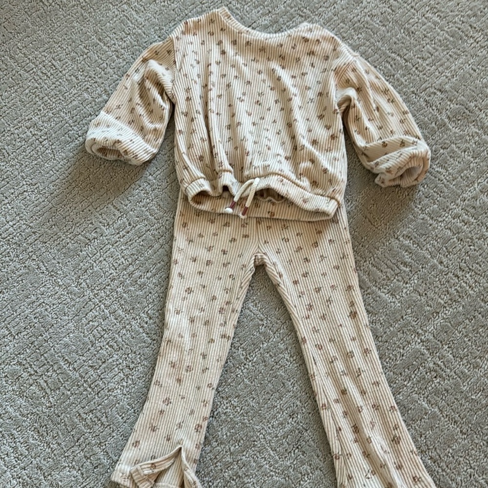 Jessica Simpson set